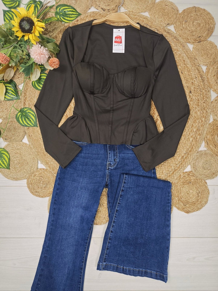 Maglia con manica lunga con coppe preformate volant elasticizzato Nero Level Stores