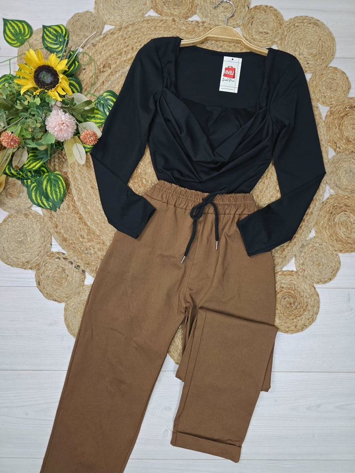 Maglia in lycra con coppe preformate manica lunga aderente elasticizzato Marrone Level Stores