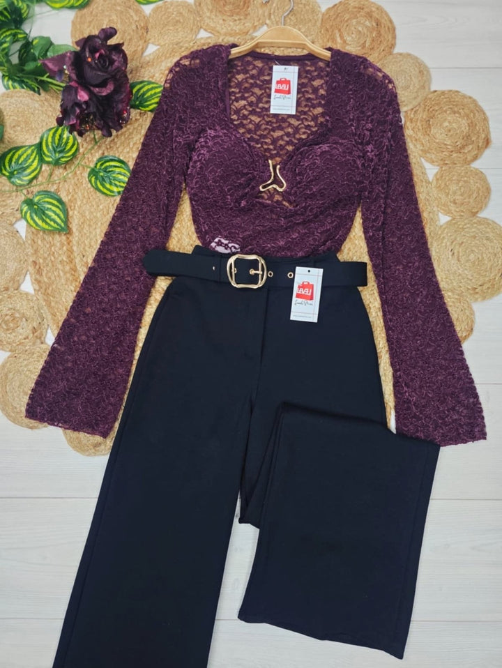 Maglia in pizzo con scollo a cuore con coppe preformate elasticizzato Nero Level Stores