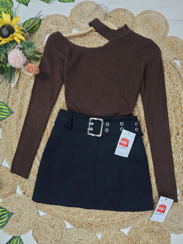 Maglione a costine con collo alto modello corto aderente elasticizzato Nero Level Stores