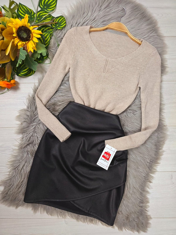 Maglione a costine scollo a v - Beige - Level Stores