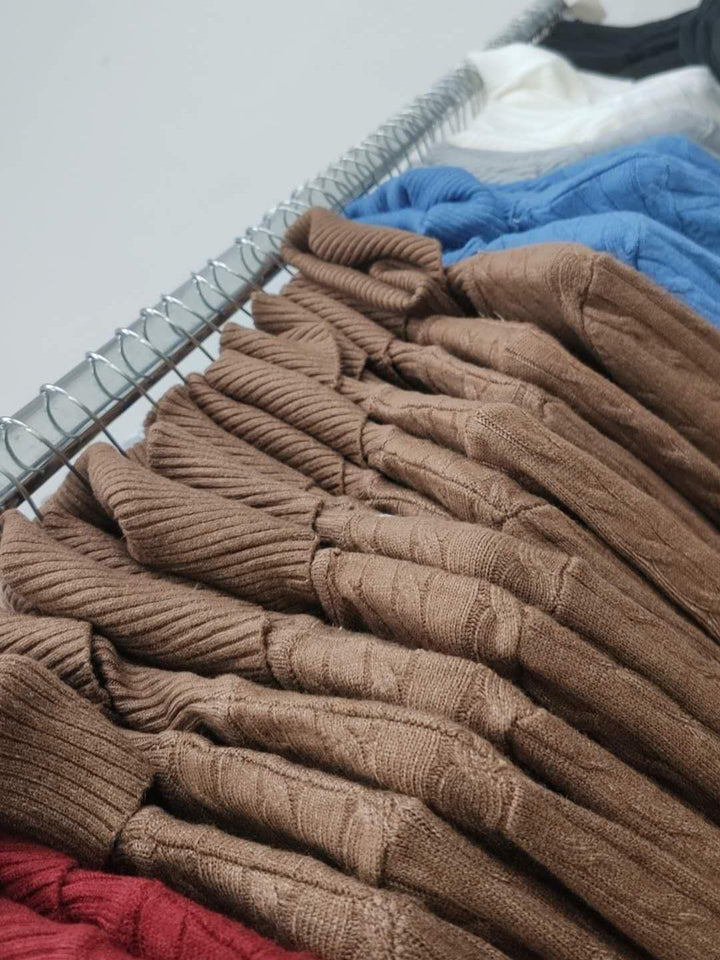 Maglione collo alto lunghezza normale con motivo a intreccio Nero Level Stores