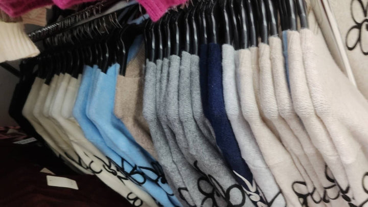 Maglione con fantasia fiore morbido e caldo Nero Level Stores