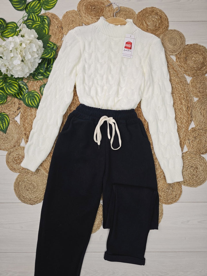 Maglione corto con motivo a intreccio pesante in morbido tessuto e caldo Marrone Level Stores