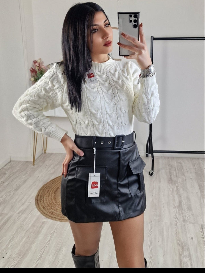 Maglione corto con motivo a intreccio pesante in morbido tessuto Bianco Level Stores