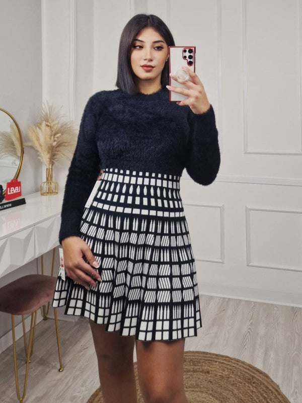Maglione corto in pelliccia morbida Nero Level Stores