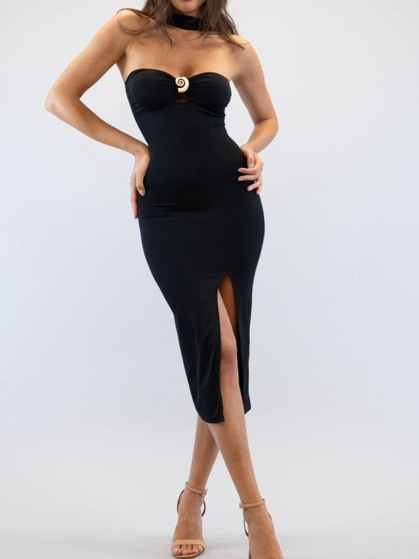 Abito lungo in tessuto effetto lycra con coppe preformate e scollo a cuore elasticizzato Spacco