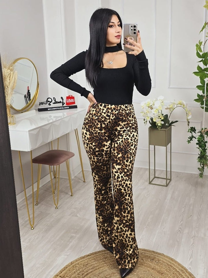 Pantalone modello a zampa con fantasia animali - Zebra - Level Stores