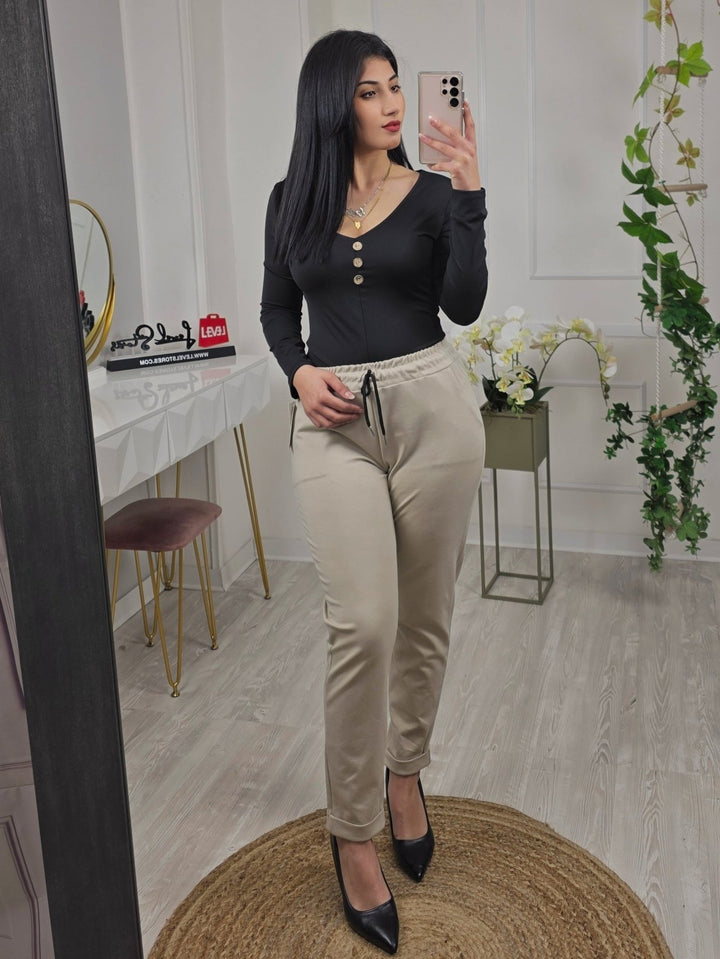 Pantalone modello boyfriend in tinta unita con pinces - Beige - Level Stores