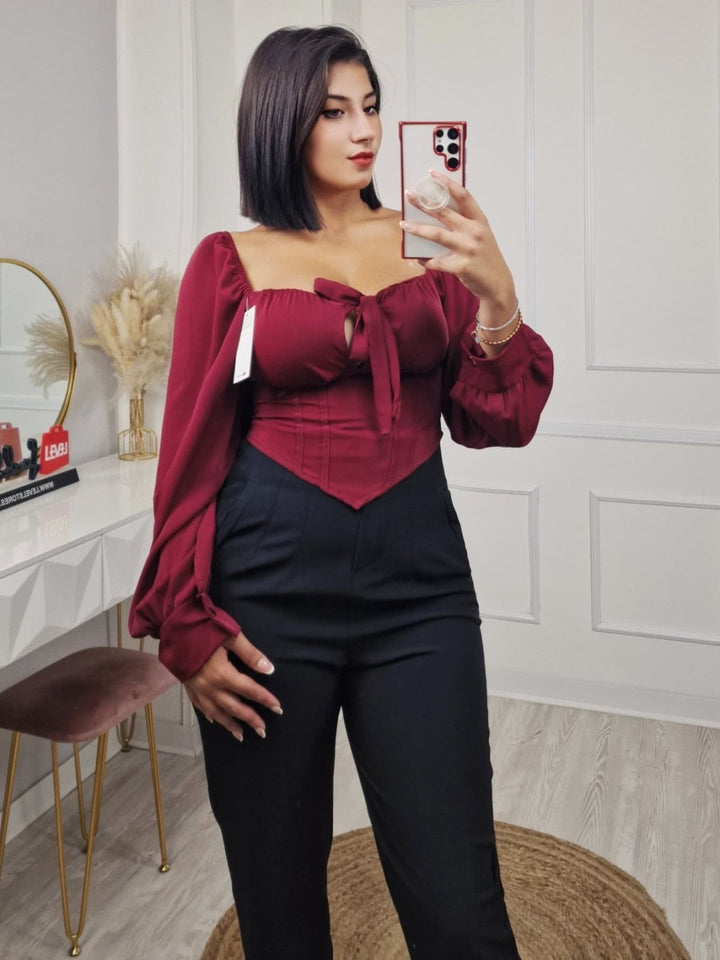 Pantalone modello classico a vita alta con pinces con tasche Nero Level Stores