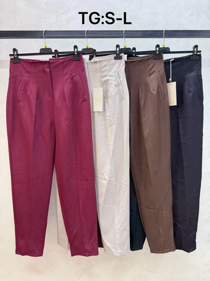 Pantalone modello classico a vita alta con pinces con tasche Nero Level Stores