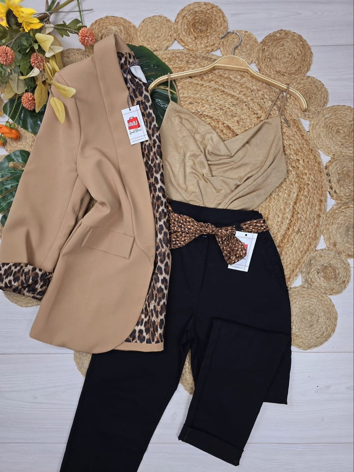 Pantalone modello skinny con cintura inclusa con tasche elasticizzato Blu scuro Level Stores