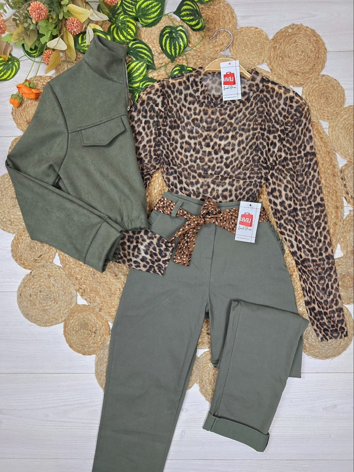 Pantalone modello skinny con cintura inclusa - Verde militale - Level Stores