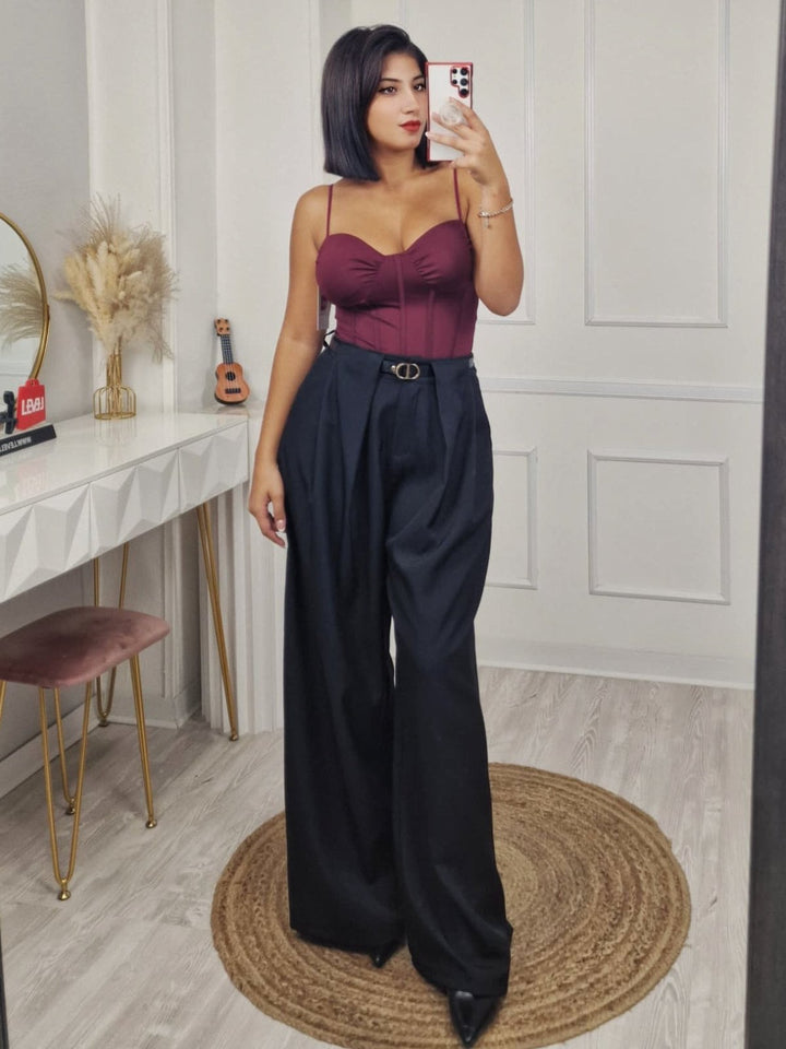Pantalone palazzo con vita elasticizzata e cintura inclusa Nero Level Stores