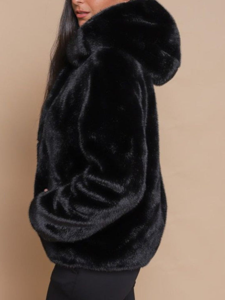 Pelliccia con cappuccio con zip dal tessuto soffice e caldo Nero Level Stores