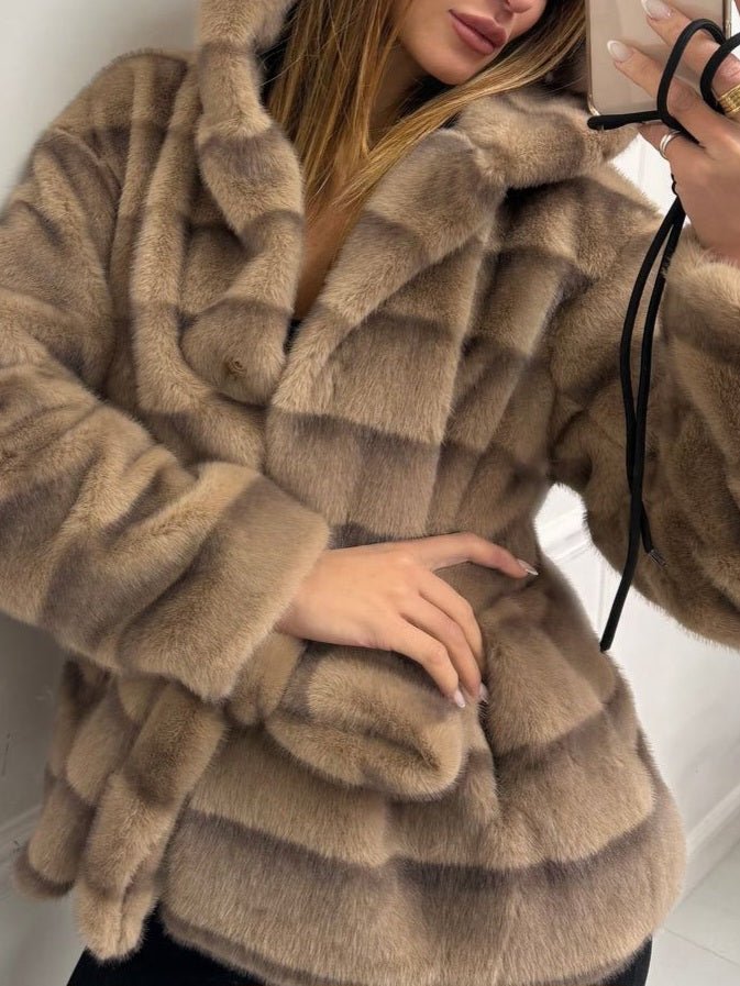 Pelliccia con cappuccio inclusa la cintura morbido e caldo Beige Level Stores