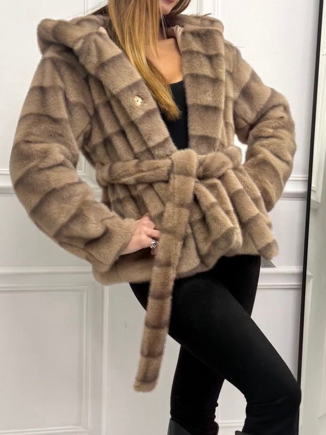 Pelliccia con cappuccio inclusa la cintura morbido e caldo Beige Level Stores