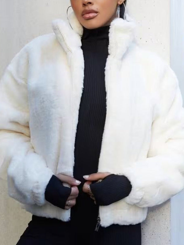 Pelliccia con zip dal tessuto soffice e caldo Nero Level Stores