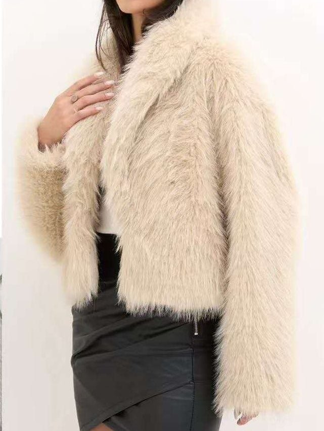Pelliccia dal tessuto morbido e caldo Beige Level Stores
