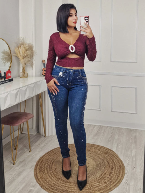 Jeans modello skinny impreziositi da Strass