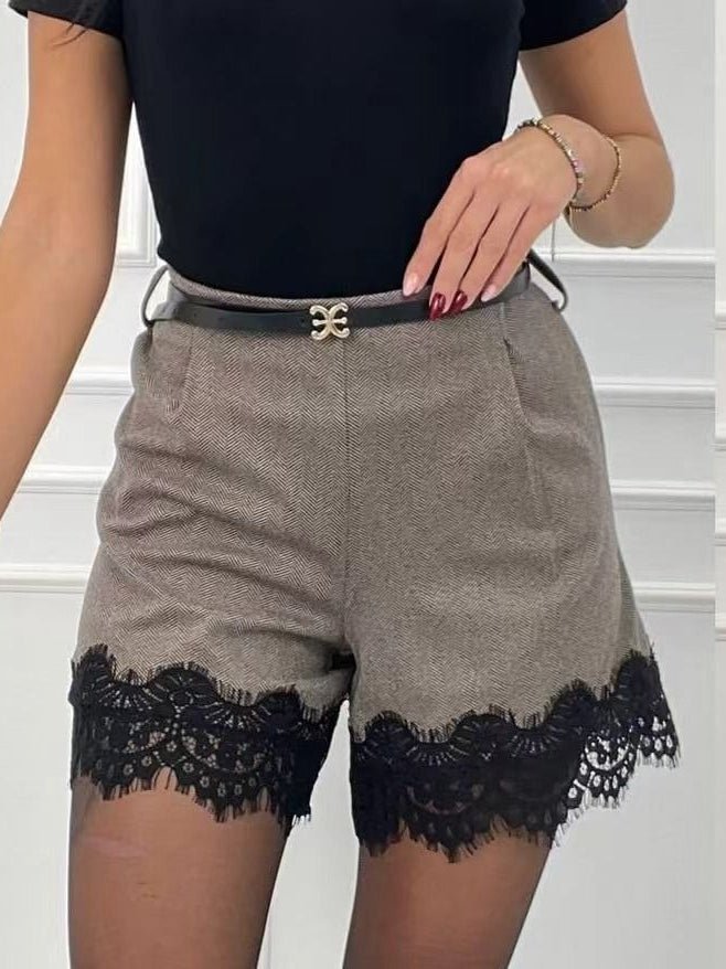 short in panno elastico sul retro in pizzo cintura elasticizzata Beige Level Stores