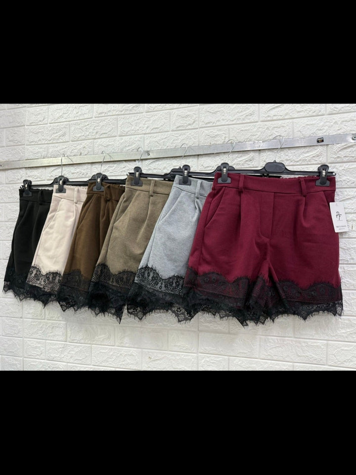 short in panno elastico sul retro in pizzo elasticizzata non inclusa la cintura con tasche Nero Level Stores