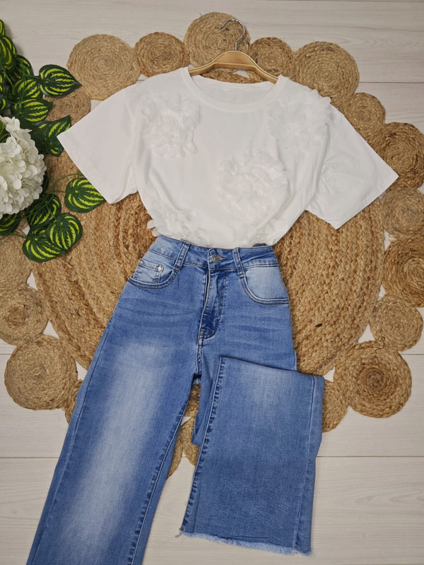 T-shirt di cotone con fiore a petali in rilievo Bianco Level Stores