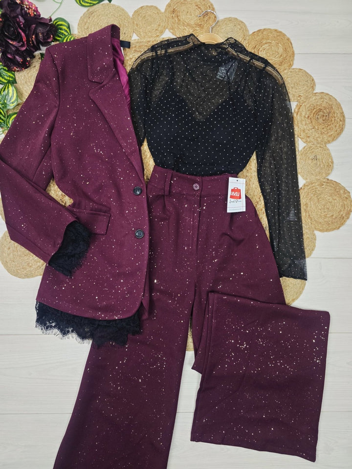 Tailleur completo in lurex con giacca in pizzo e bottoni con fodera, pantaloni palazzo Nero Level Stores