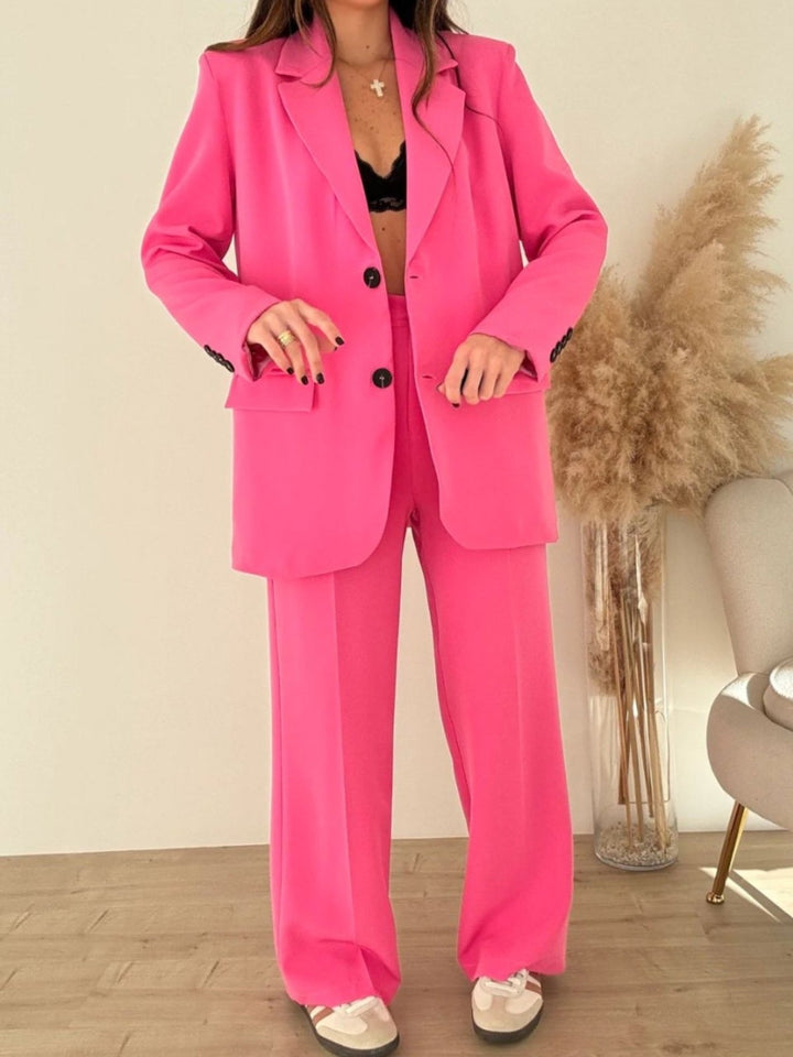 Tailleur giacca con fodera bottoni - pantalone morbido elastico in vita - Fucsia - Level Stores