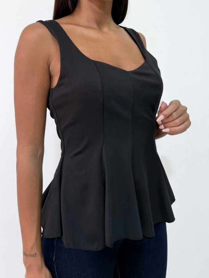Top con bretelle aderente elasticizzato Nero Level Stores