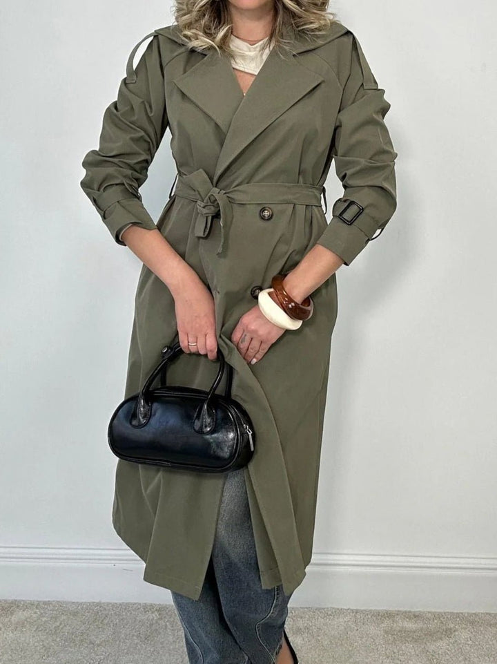 Trench lungo con rever classico, maniche lunghe con bottone e cintura inclusa Verde militare Level Stores