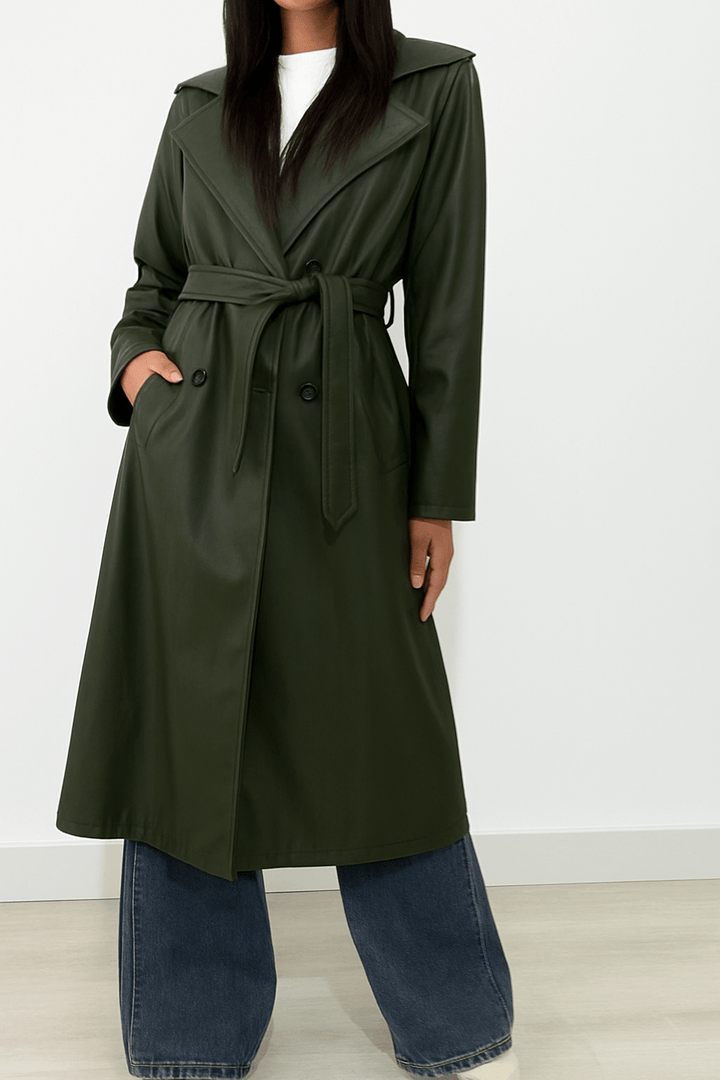 Trench lungo in ecopelle con rever classico maniche lunghe con bottone e cintura inclusa Verde militare Level Stores