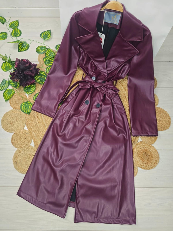 Trench lungo in ecopelle con rever classico maniche lunghe con bottone e cintura inclusa Marrone Level Stores