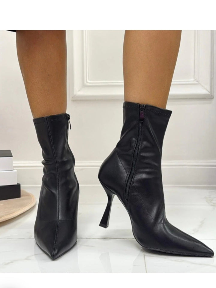 Tronchetto in ecopelle elastico Nero Nero Level Stores