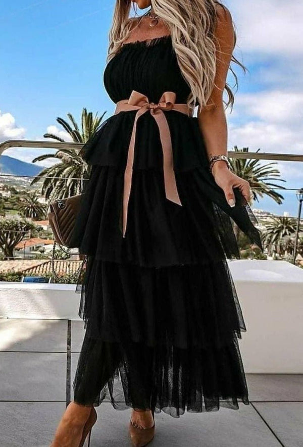 Abito lavorato su una maglia elasticizzata con velo di tulle - Nero - Level Stores