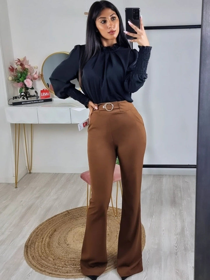 Pantalone modello vita alta a zampa Elastico in vita Aderente Elegante - Nero - Level Stores